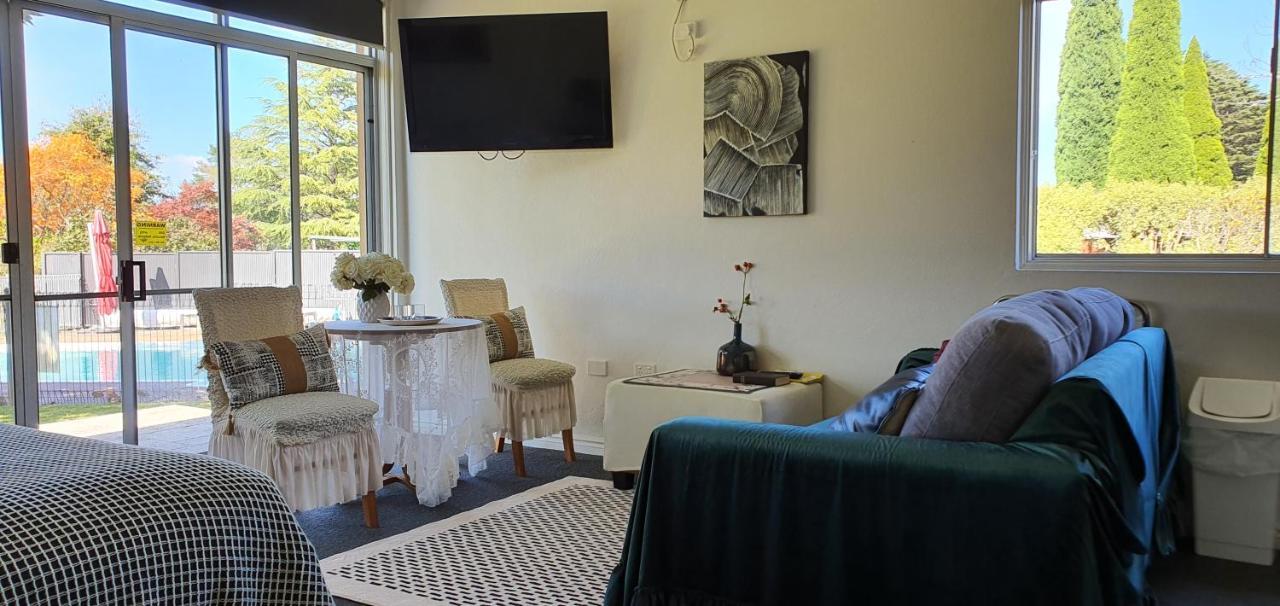 בואוראל Golfview Lodge מראה חיצוני תמונה